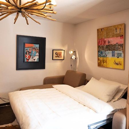 Apartment Chesa Ludains 8 Saint-Moritz Extérieur photo